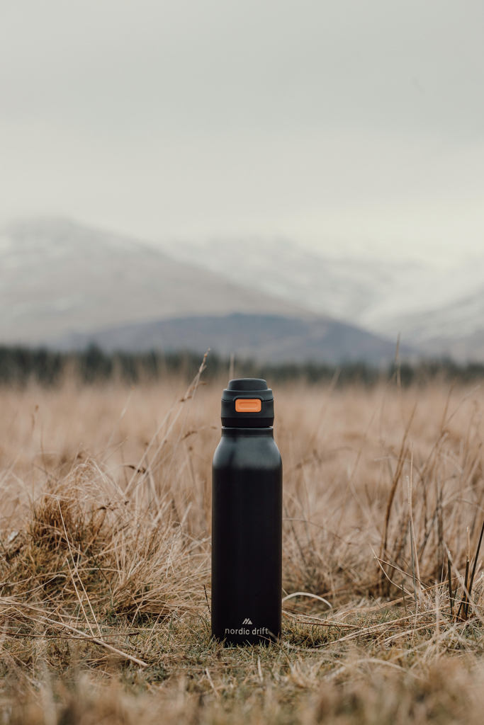 Botella de agua Nordic Drift Trail RCS de 750 ml