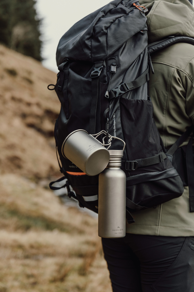 Botella agua Nordic Drift Trail Ultra Light titanio 600 ml