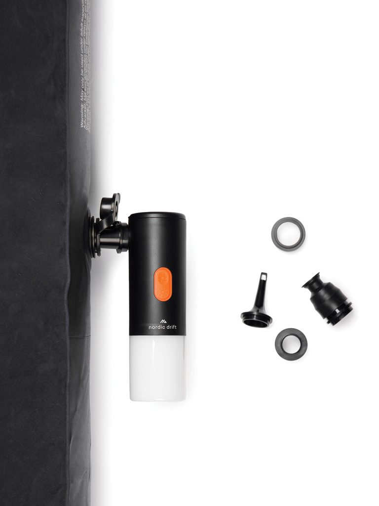 Bomba de aire camping y luz portátil Nordic Drift Titan