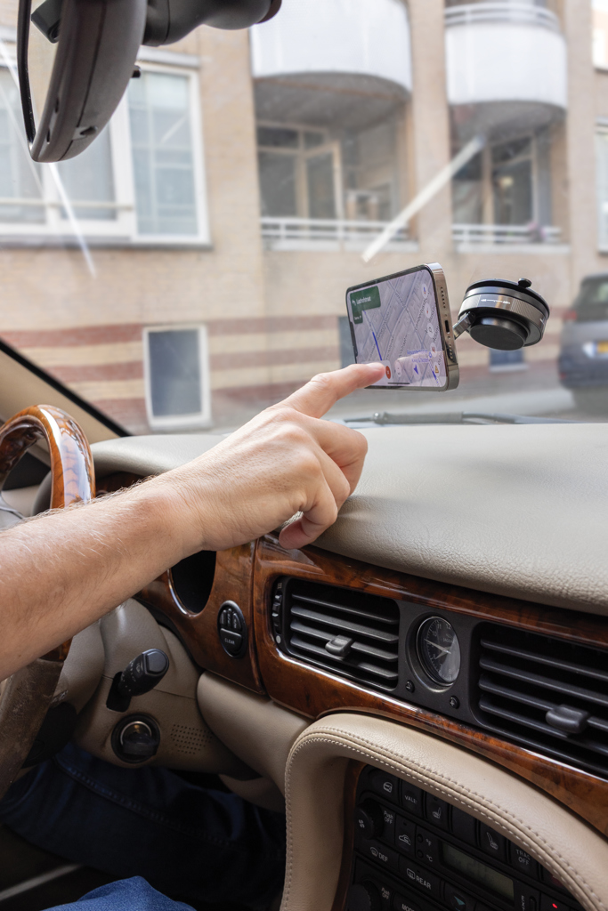 Picture of Terra 360 RCS recycled plastic universal phone holder