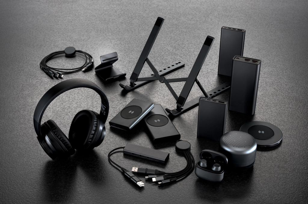 Picture of Terra RCS recycled aluminium tablet & phone stand