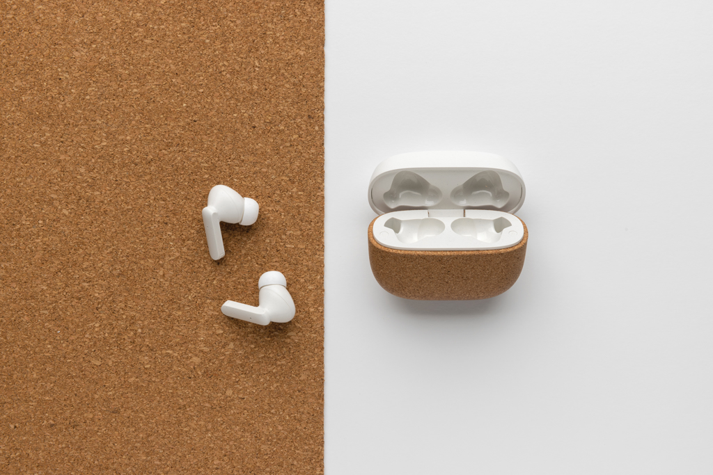 Picture of Oregon RCS recycled plastic and cork TWS earbuds