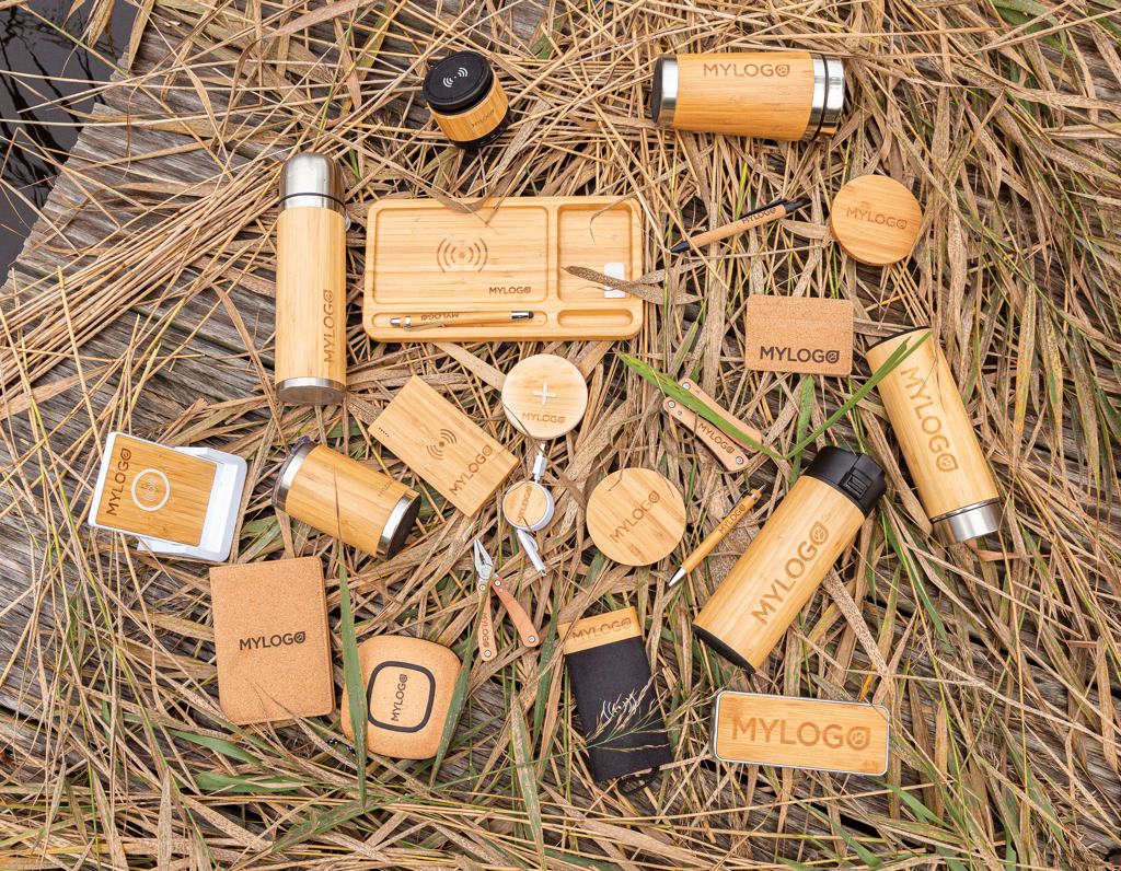 Picture of Bamboo vacuum travel flask