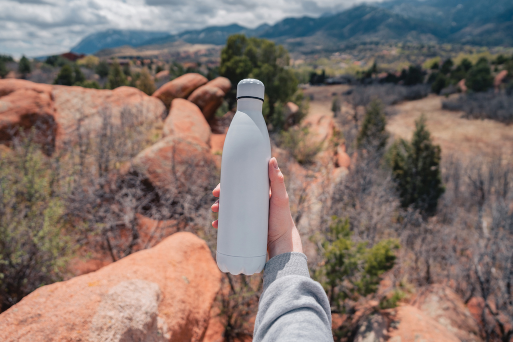 Botella de acero inoxidable al vacío de color sólido 750ml