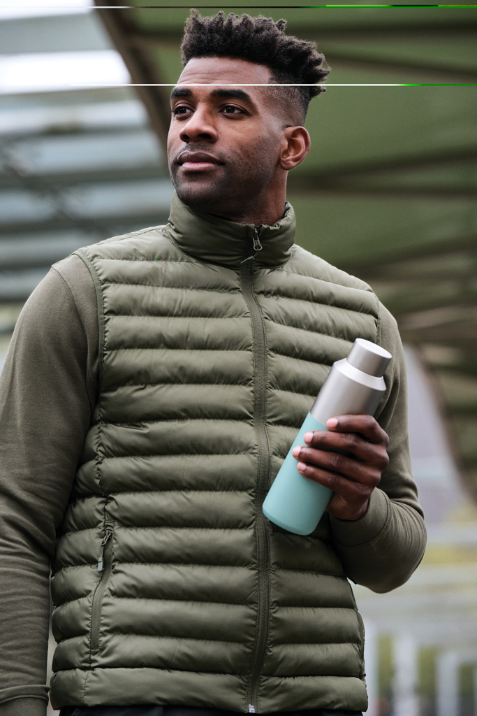 Botella de agua Fluid acero reciclado certificado RCS 600 ml