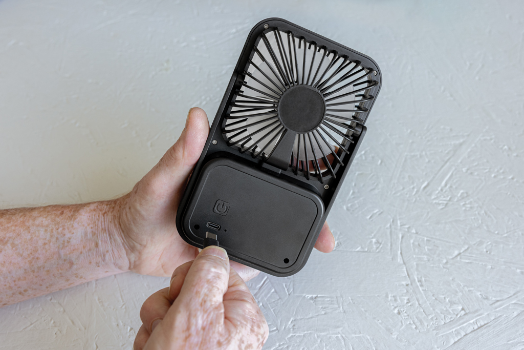 Picture of Aervina RCS recycled plastic re-chargeable desk fan