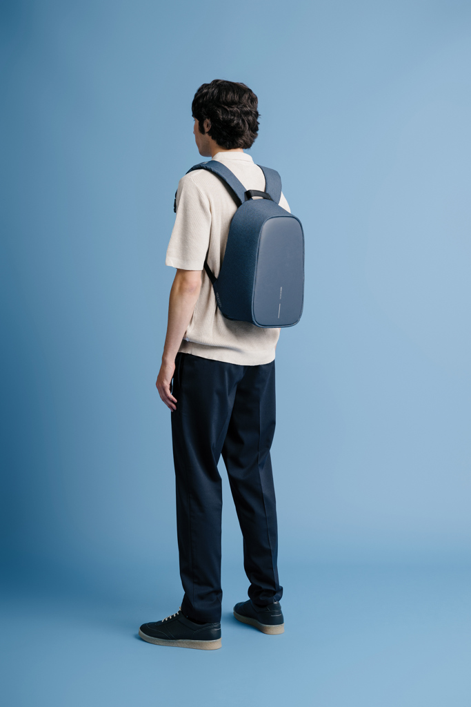 Bobby Hero Regular, mochila antirrobo