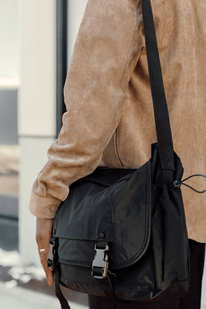 KENTO URBAN 15,6" Messenger aus RCS recyceltem Nylon - 7