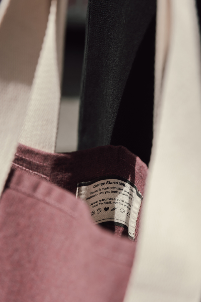 maroon Bolsa playa BEAU AWARE™ lona reciclada 400 g/m² asa lateral