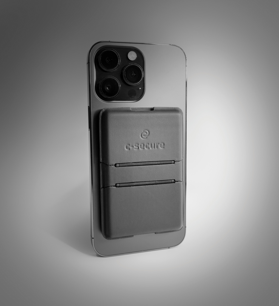 Picture of C-Secure MagSafe phone wallet