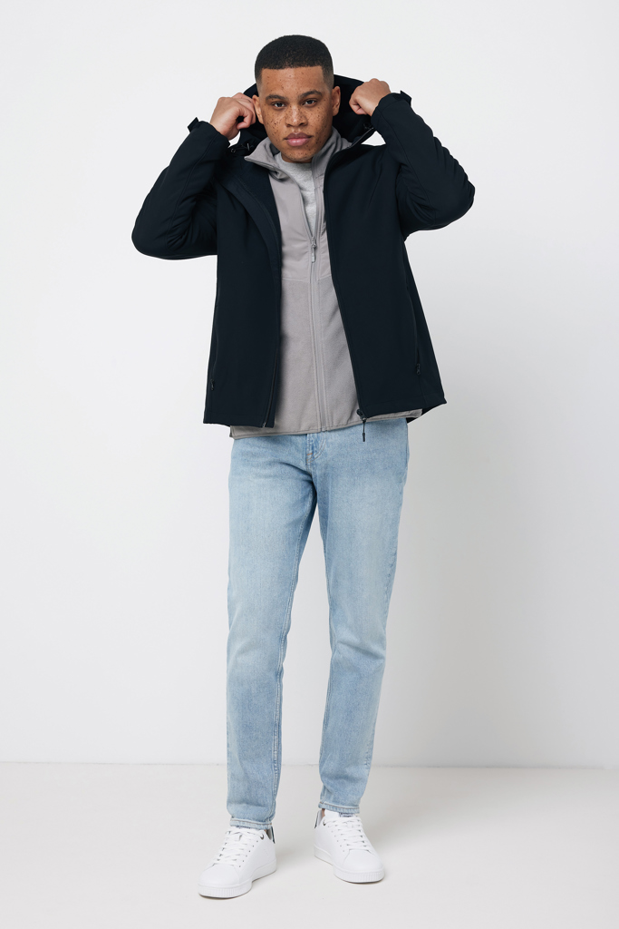 Picture of Iqoniq Makalu men recycled polyester soft shell jacket