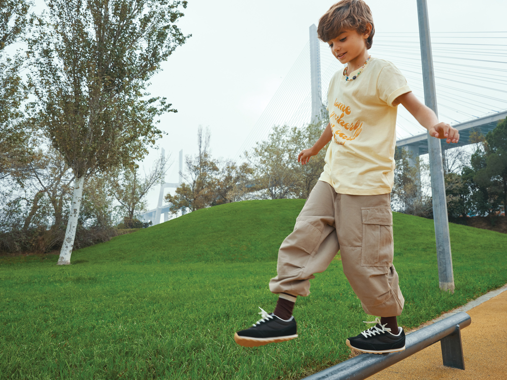 IQONIQ Koli Camiseta Infantil Light Weight Algodón Reciclado