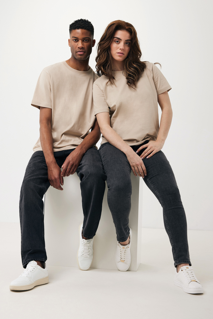 IQONIQ Kakadu Camiseta Relax Fit Algodón Reciclado