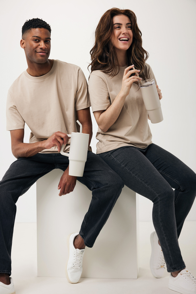 IQONIQ Kakadu Camiseta Relax Fit Algodón Reciclado