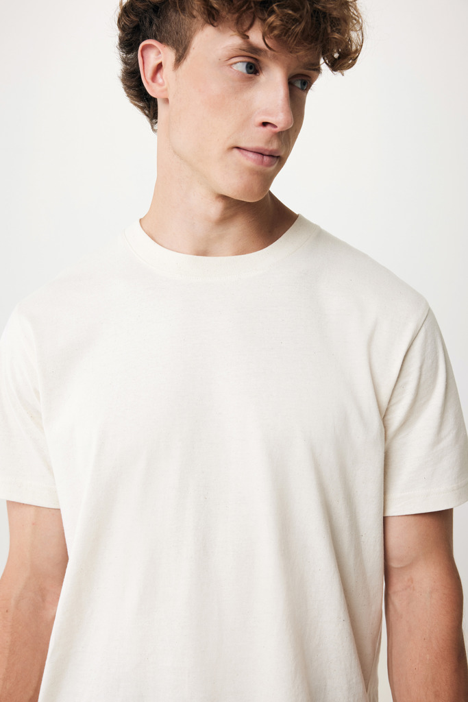 IQONIQ Kakadu Camiseta Relax Fit Algodón Reciclado