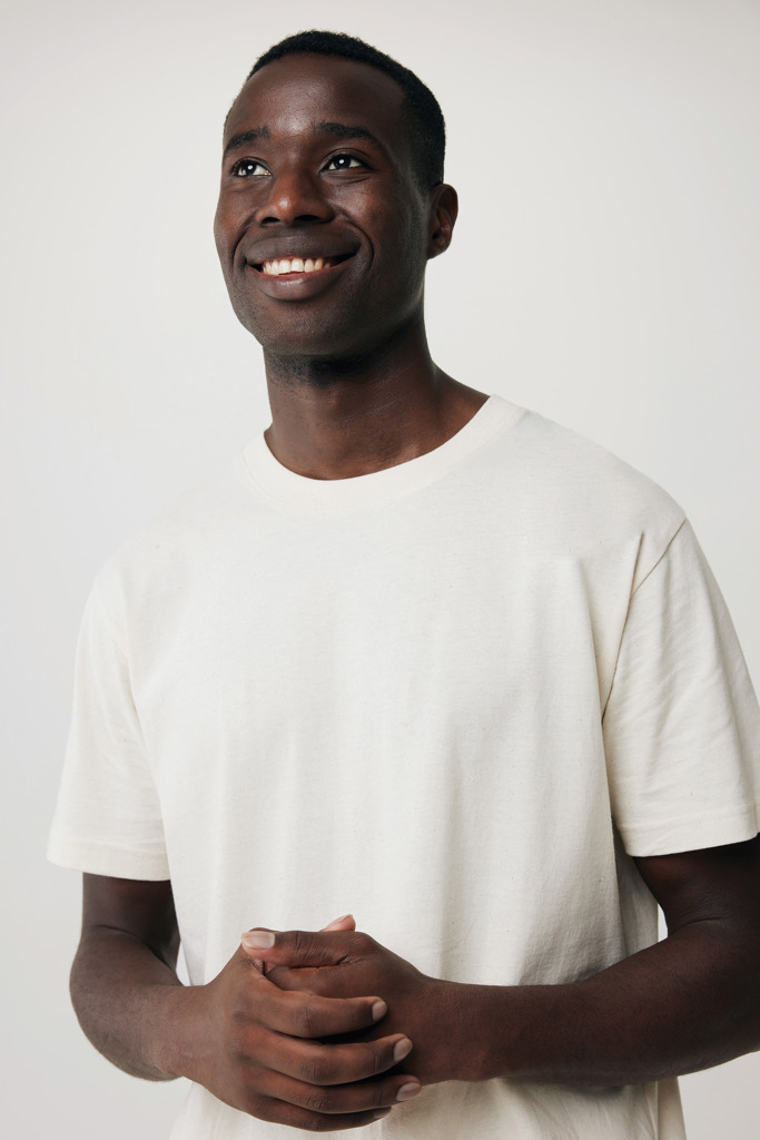 IQONIQ Kakadu Camiseta Relax Fit Algodón Reciclado