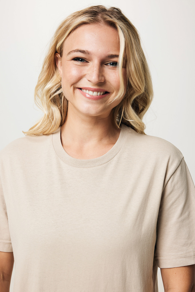 IQONIQ Teide Camiseta Boxy Fit Algodón Reciclado