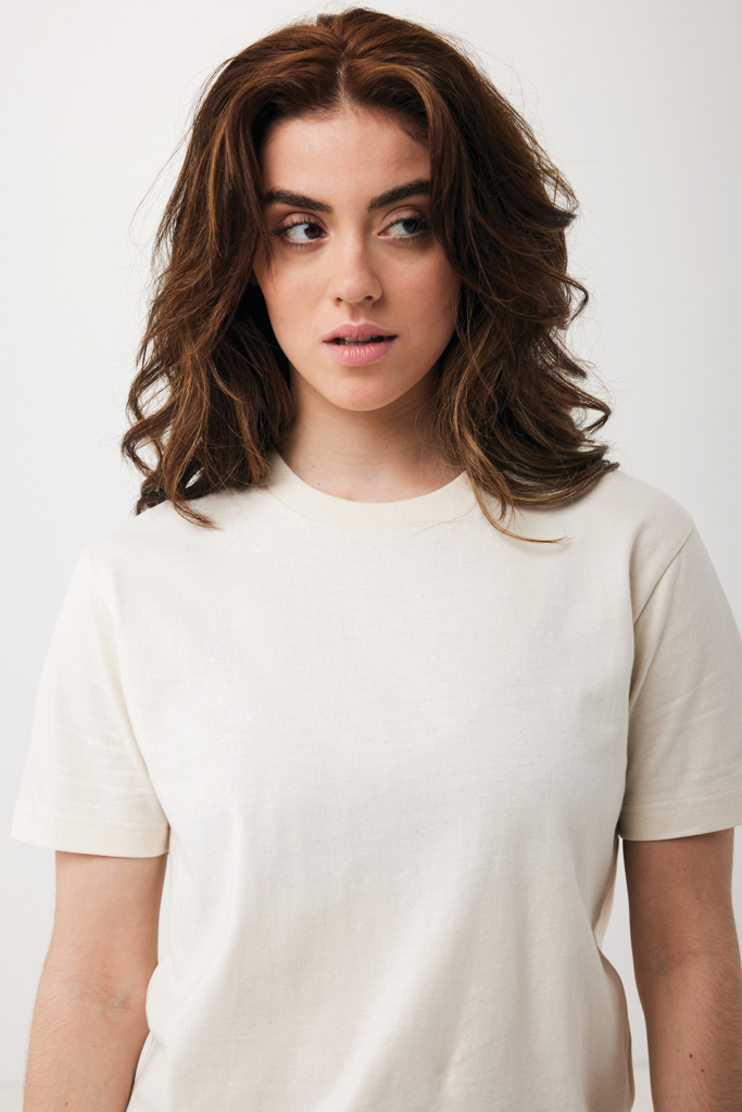 natural raw IQONIQ Teide Camiseta Boxy Fit Algodón Reciclado