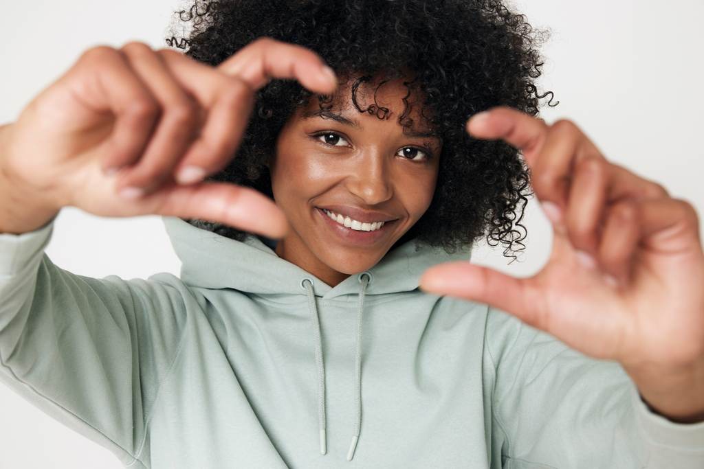 Sweat à capuche en coton recyclé IQONIQ Jasper