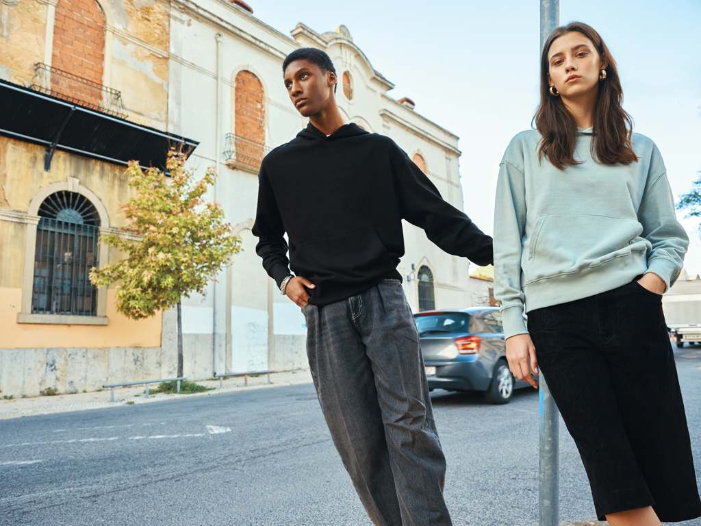 IQONIQ Yoho Sudadera Capucha Relax Fit Algodón Reciclado