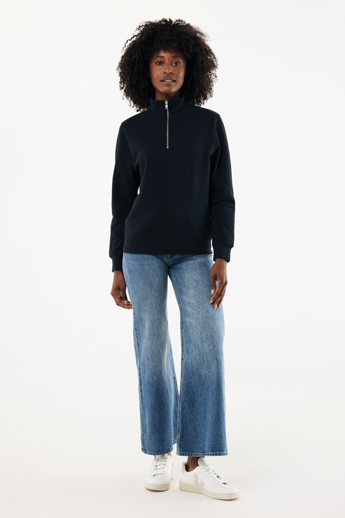 Picture of IQONIQ Elgon recycled cotton quarter zip sweater