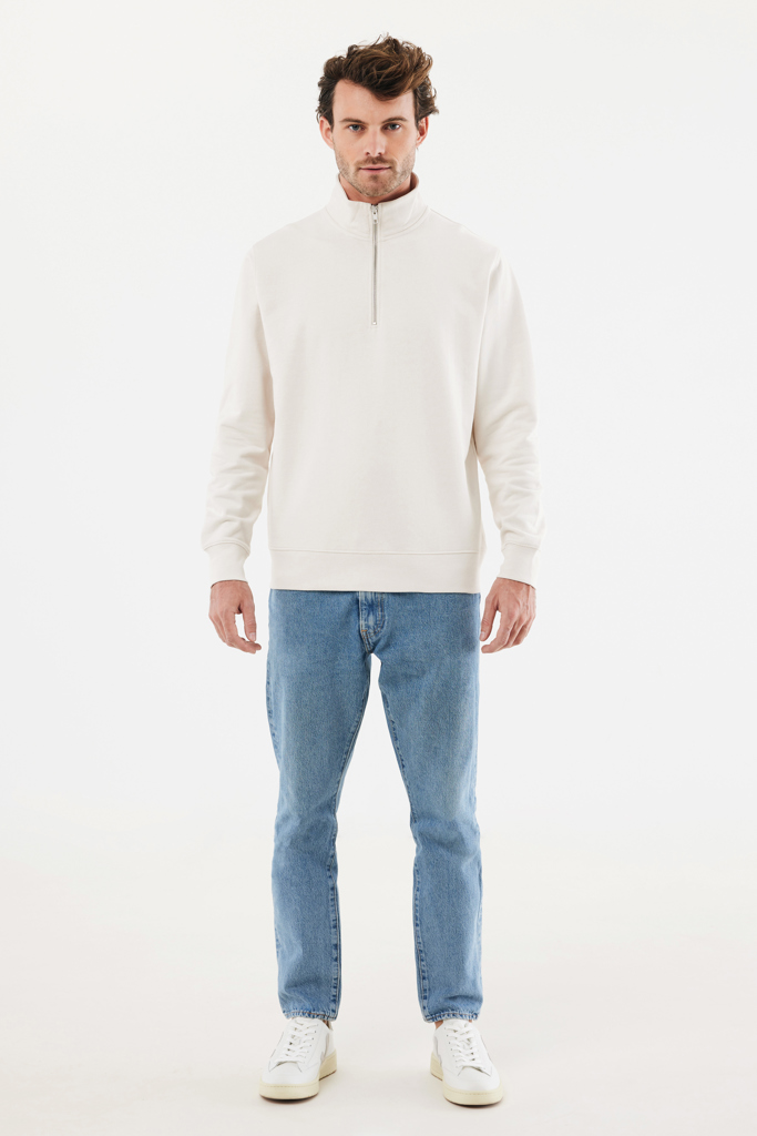 Picture of IQONIQ Elgon recycled cotton quarter zip sweater
