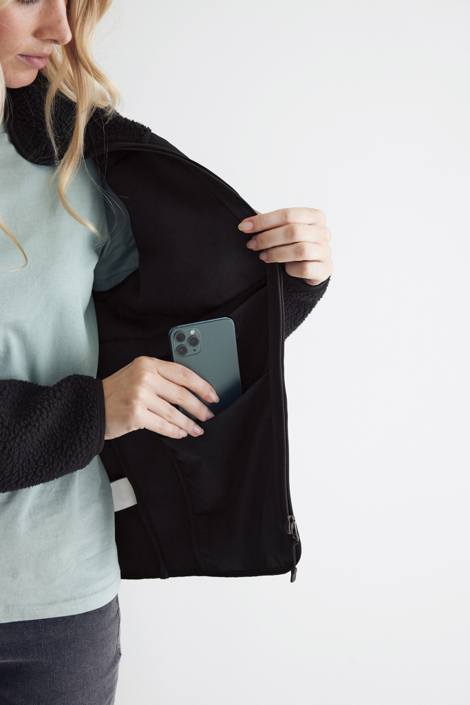 Picture of Iqoniq Diran recycled polyester pile fleece jacket