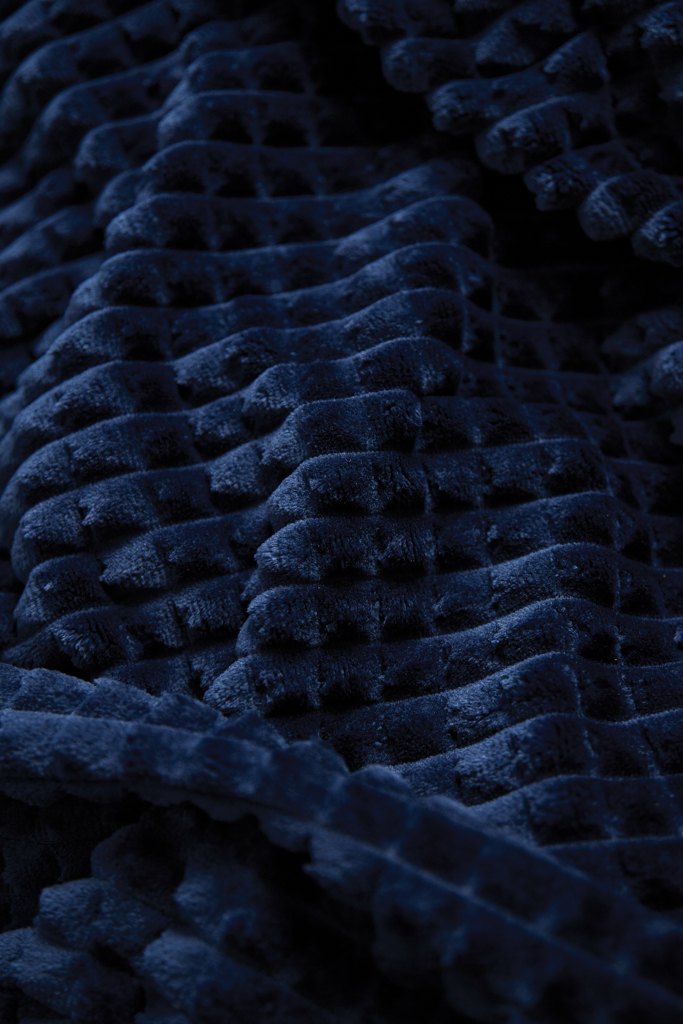 Picture of VINGA Branson GRS rpet blanket