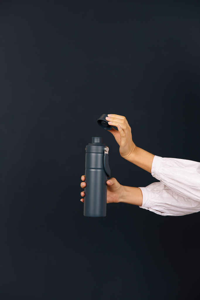 Botella VINGA Baltimore acero inoxidable RCS reciclada 600ml