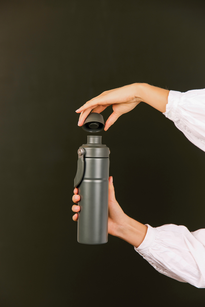 Botella VINGA Baltimore acero inoxidable RCS reciclada 600ml