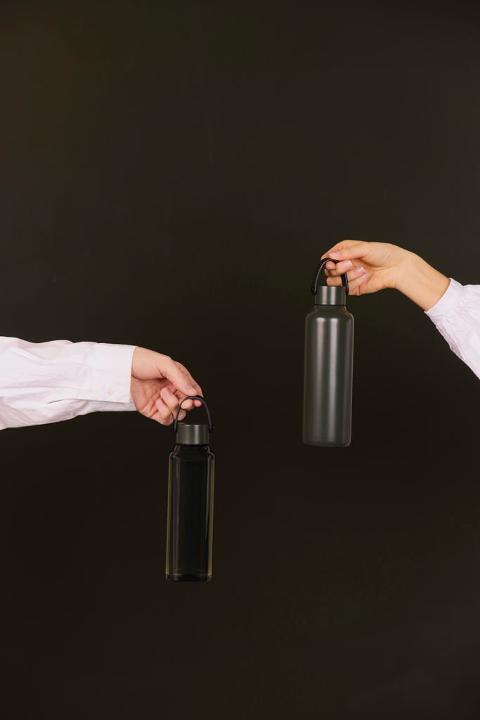 Botella VINGA Baltimore RPET RCS 550 ml