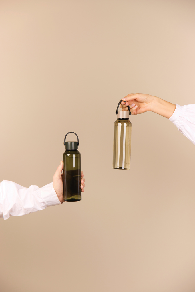 Botella VINGA Baltimore RPET RCS 550 ml