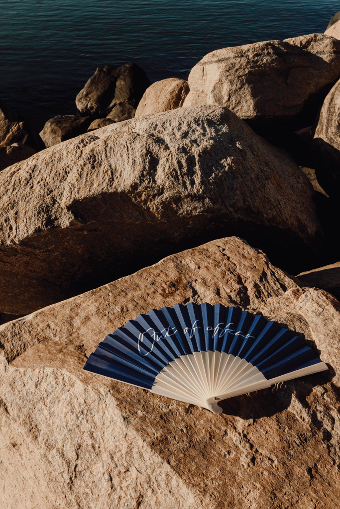 Picture of VINGA Out of office hand fan
