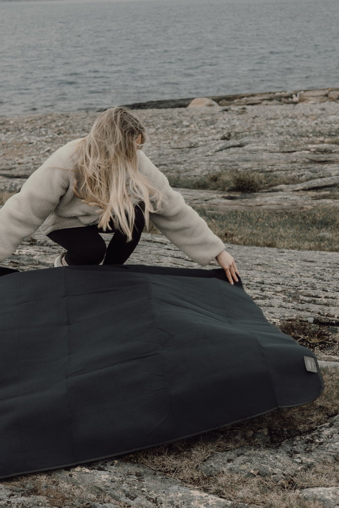 Picture of VINGA Baltimore RCS picnic blanket