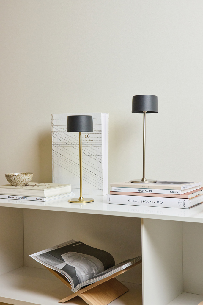 Lámpara de mesa VINGA Nauro RCS