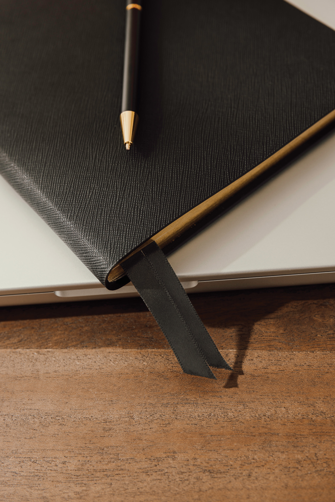 Set escritura ejecutiva VINGA Arlo RCS