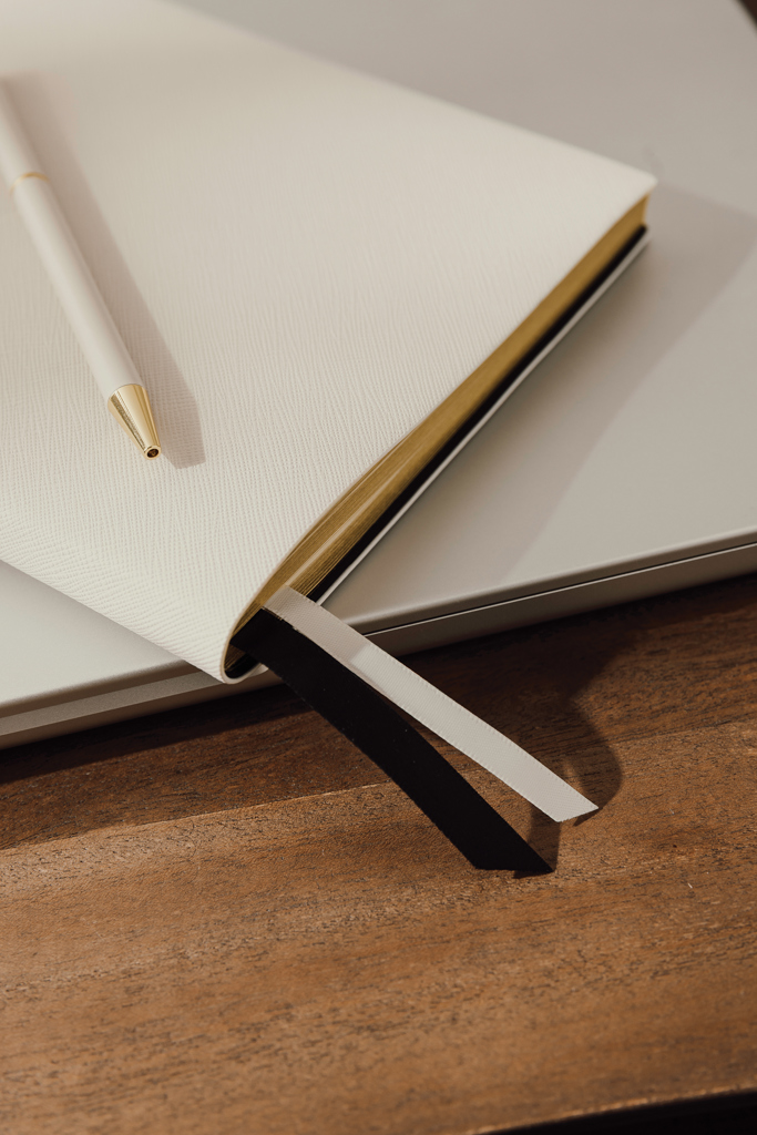 blanco Set escritura ejecutiva VINGA Arlo RCS